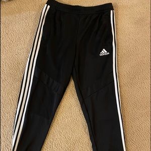 Adidas boys XL pants